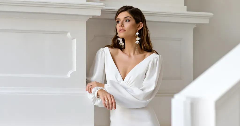 Jaka biżuteria pasuje do sukni ślubnej w stylu boho?